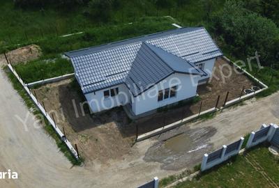 Casă cu 3 camere cu Teren 251 Mp în Central
