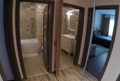 Apartament cu 6 camere decomandat în Politehnica