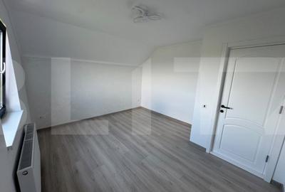 Casă cu 4 camere cu Teren 1000 Mp în Băiceni