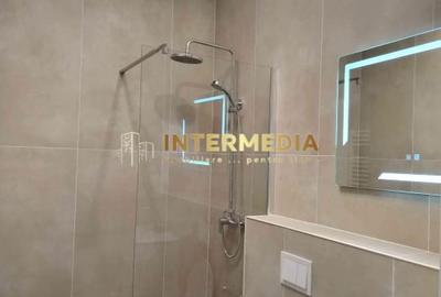 Apartament cu 3 camere decomandat, mobilat în Cetate