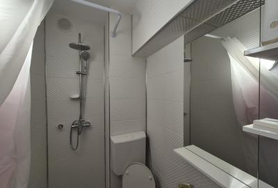 Apartament cu 3 camere semidecomandat în 1 Mai - 10