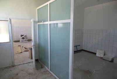 Spațiu comercial, de 370 mp, în Central - 8
