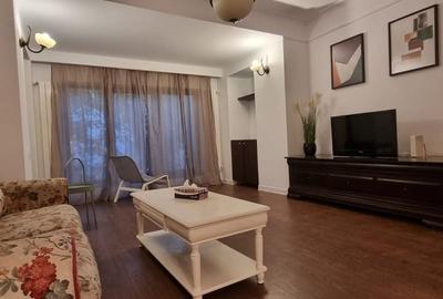 Apartament cu 2 camere decomandat în Primăverii