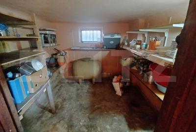 Casă cu 4 camere cu Teren 1100 Mp în Central
