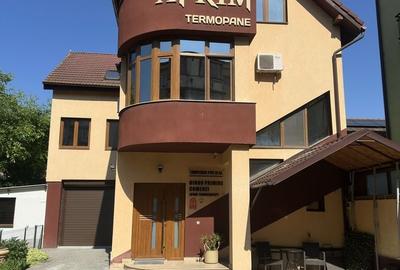 Spațiu comercial, de 83 mp, în Central - 3