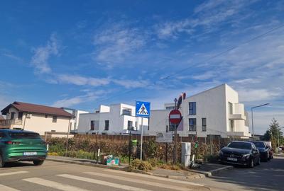 Casă cu 4 camere cu Teren 120 Mp în Popești-Leordeni