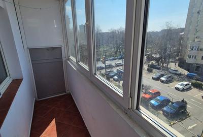 Apartament cu 3 camere decomandat în Tei - 14
