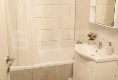 Apartament cu 2 camere semidecomandat în Micro 4 - 3
