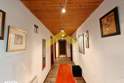 Casă cu 6 camere cu Teren 2142 Mp în Păuliș