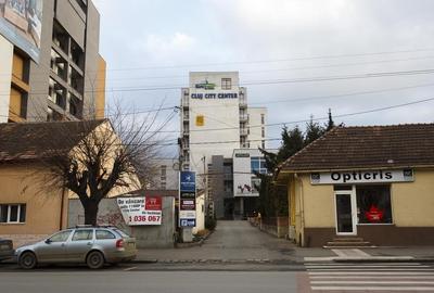 Birou, de 3,800 mp, în Central - 2