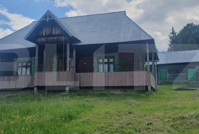 Casă cu 2 camere cu Teren 449 Mp în Central