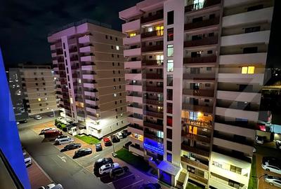 Apartament cu 3 camere decomandat, mobilat în Central