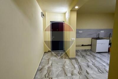 Apartament cu 2 camere decomandat în Republicii - 9