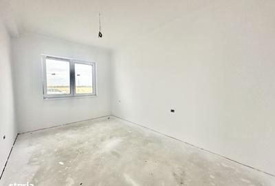 Casă cu 3 camere cu Teren 275 Mp în Moșnița Nouă