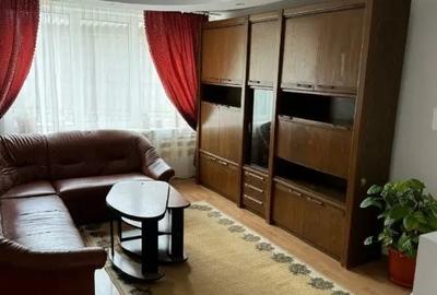 Apartament cu 3 camere semidecomandat în Ultracentral