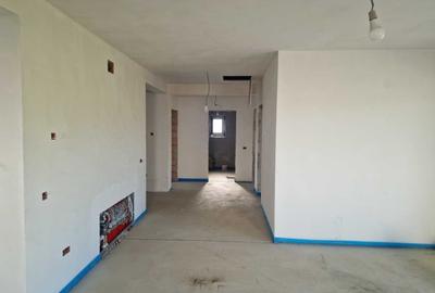 Casă cu 4 camere în Tărlungeni