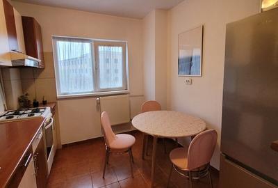 Apartament cu 2 camere semidecomandat, mobilat în 13 Septembrie - 2