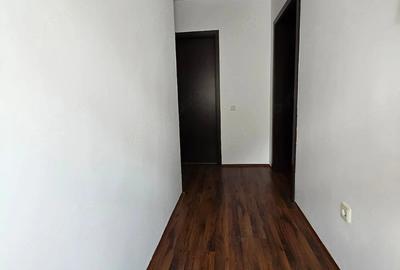 Casă cu 3 camere cu Teren 251 Mp în Dumbrăvița
