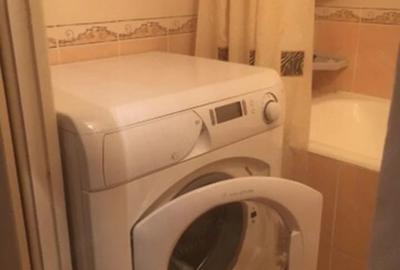 Garsonieră decomandată în Titan