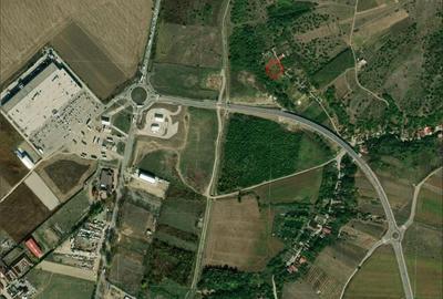 Teren de 1330 mp, în Central