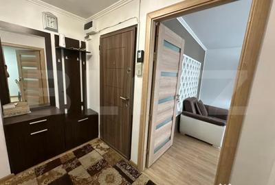 Apartament cu 3 camere decomandat în Rovine - 2