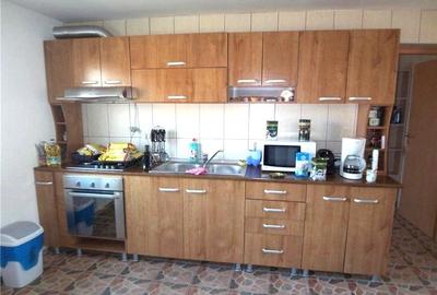 Casă individuală cu 8 camere cu Canalizare în Vârșești - 13