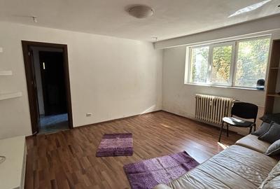 Apartament cu 2 camere semidecomandat în Exterior Vest