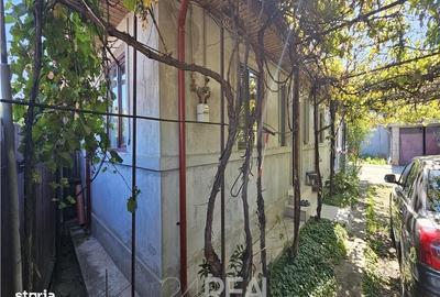 Casă cu 4 camere în Titan