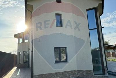 Casă individuală cu 5 camere cu Canalizare în Golești - 19