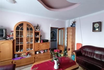 Casă cu 5 camere cu Teren 550 Mp în Central