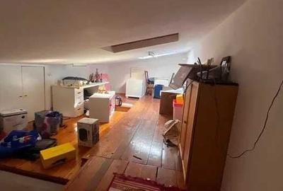 Apartament cu 3 camere decomandat în Grivița