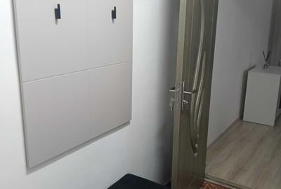 Apartament cu 2 camere nedecomandat în Decebal