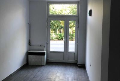 Spațiu comercial, de 22 mp, în Ștefan cel Mare - 3