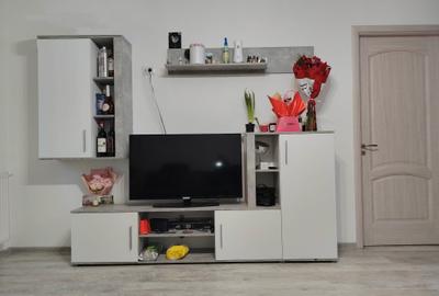 Apartament cu 2 camere, mobilat în Exterior Vest - 1