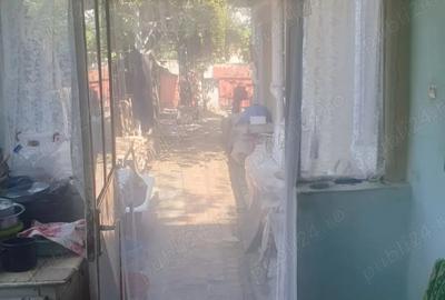 Casă cu 3 camere cu Teren 90 Mp în Tei - 2