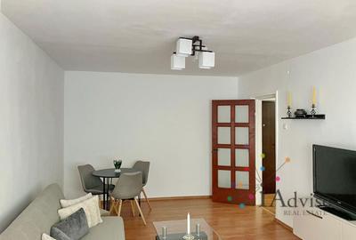 Apartament cu 3 camere decomandat în Răcădău