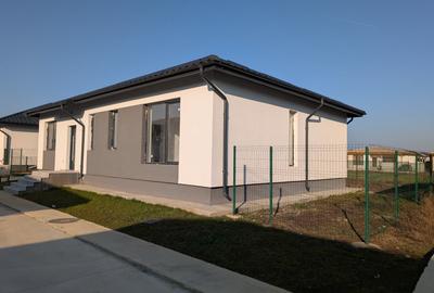 Casă individuală cu 4 camere cu Canalizare în Tunari - 26