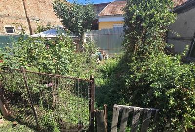 Casă cu Teren 80 Mp în Central