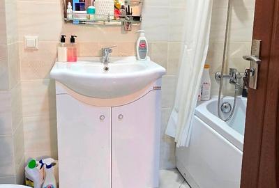 Apartament cu 2 camere semidecomandat, mobilat în Bucium - 9