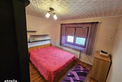 Apartament cu 2 camere decomandat în Calarași 4 - 1