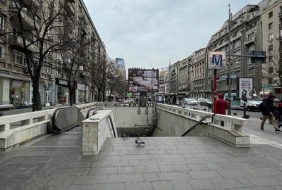Apartament cu 3 camere semidecomandat, mobilat în Romană