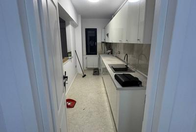 Apartament cu 2 camere decomandat în Fundeni