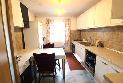 Apartament cu 3 camere decomandat, mobilat în Torontalului - 3