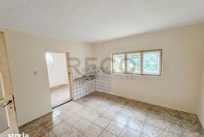 Casă cu 3 camere cu Teren 1940 Mp în Biharia