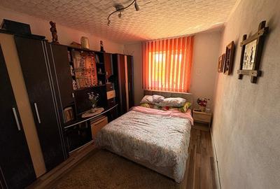 Casă cu 4 camere cu Teren 800 Mp în Pecica - 1
