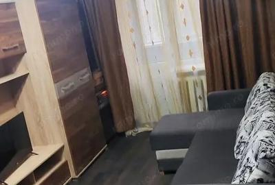 Garsonieră decomandată în Complex Studențesc