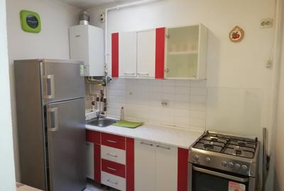 Apartament cu 2 camere decomandat în Colentina - 2