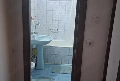 Apartament cu 3 camere decomandat în Central - 1