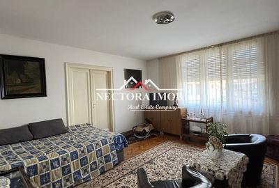 Casă cu 3 camere în Ultracentral
