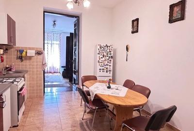 Apartament cu 4 camere decomandat în Sinaia - 3